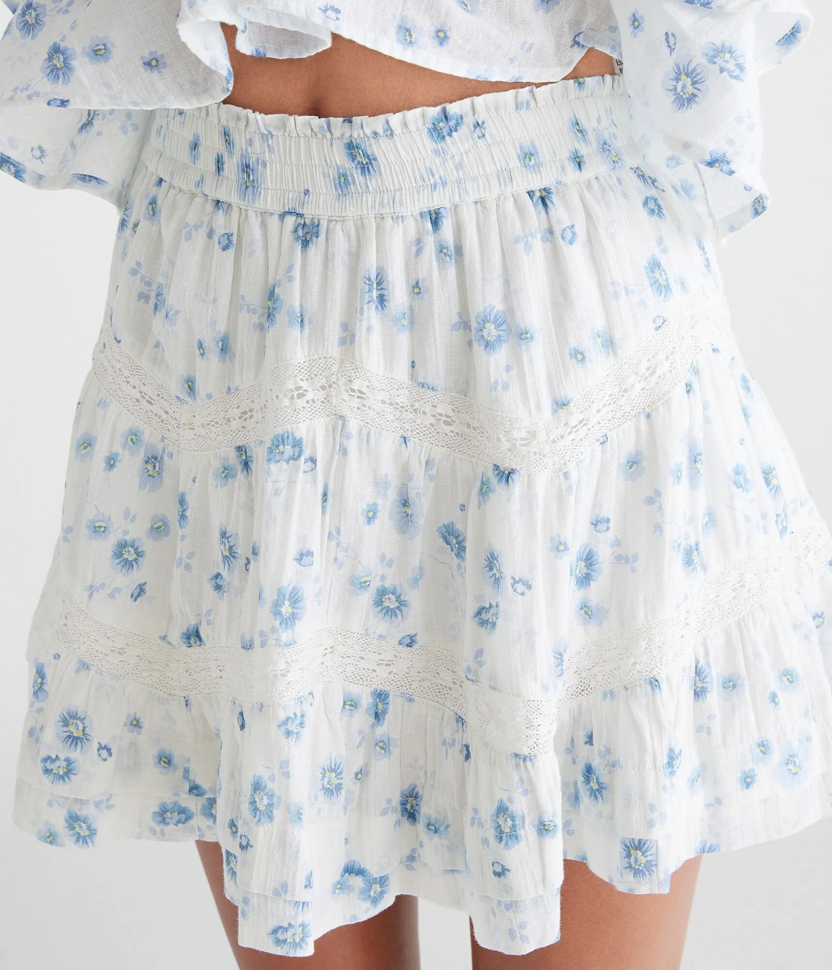 Aeropostale Floral Zigzag Lace Tiered Mini Skort