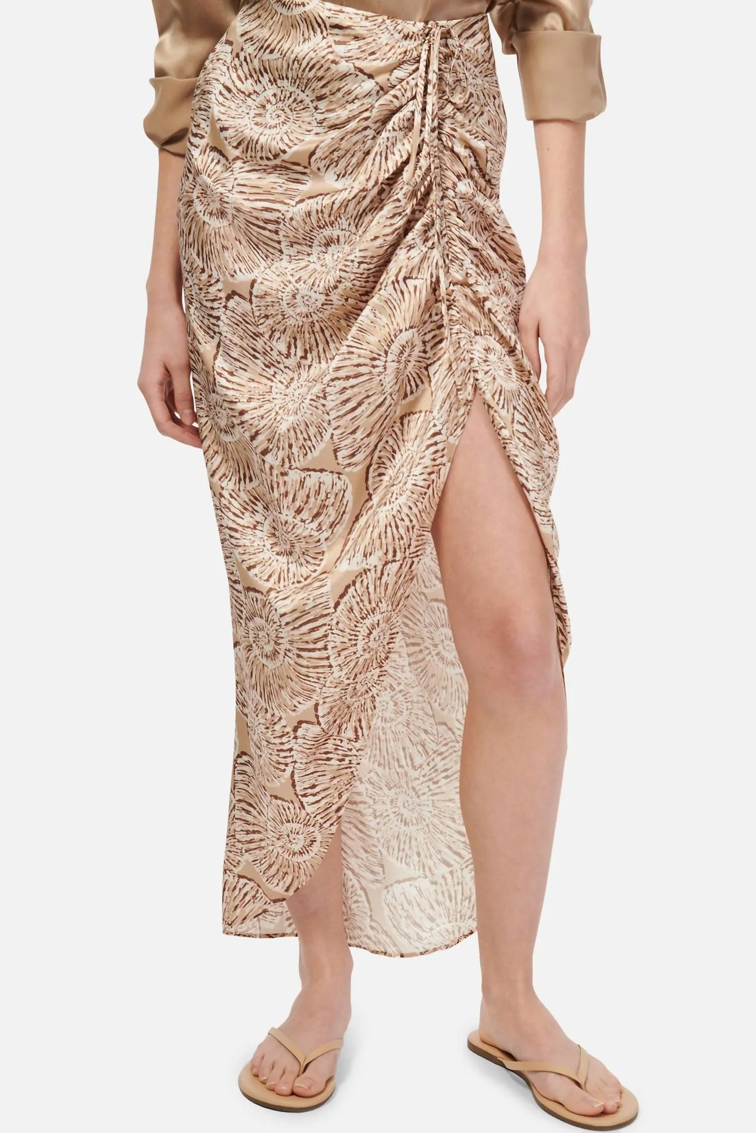 Amanda Skirt Shell In Ceramic
