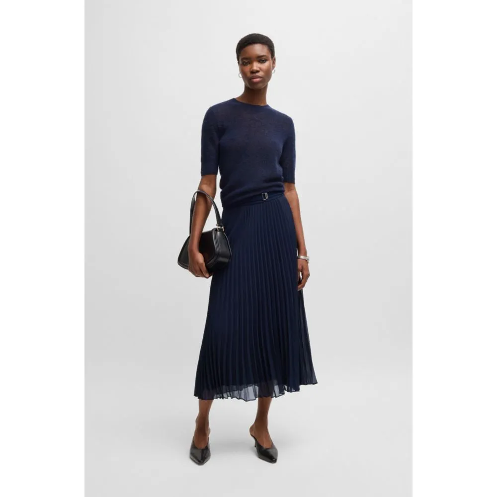 Belted skirt in pliss crepe
