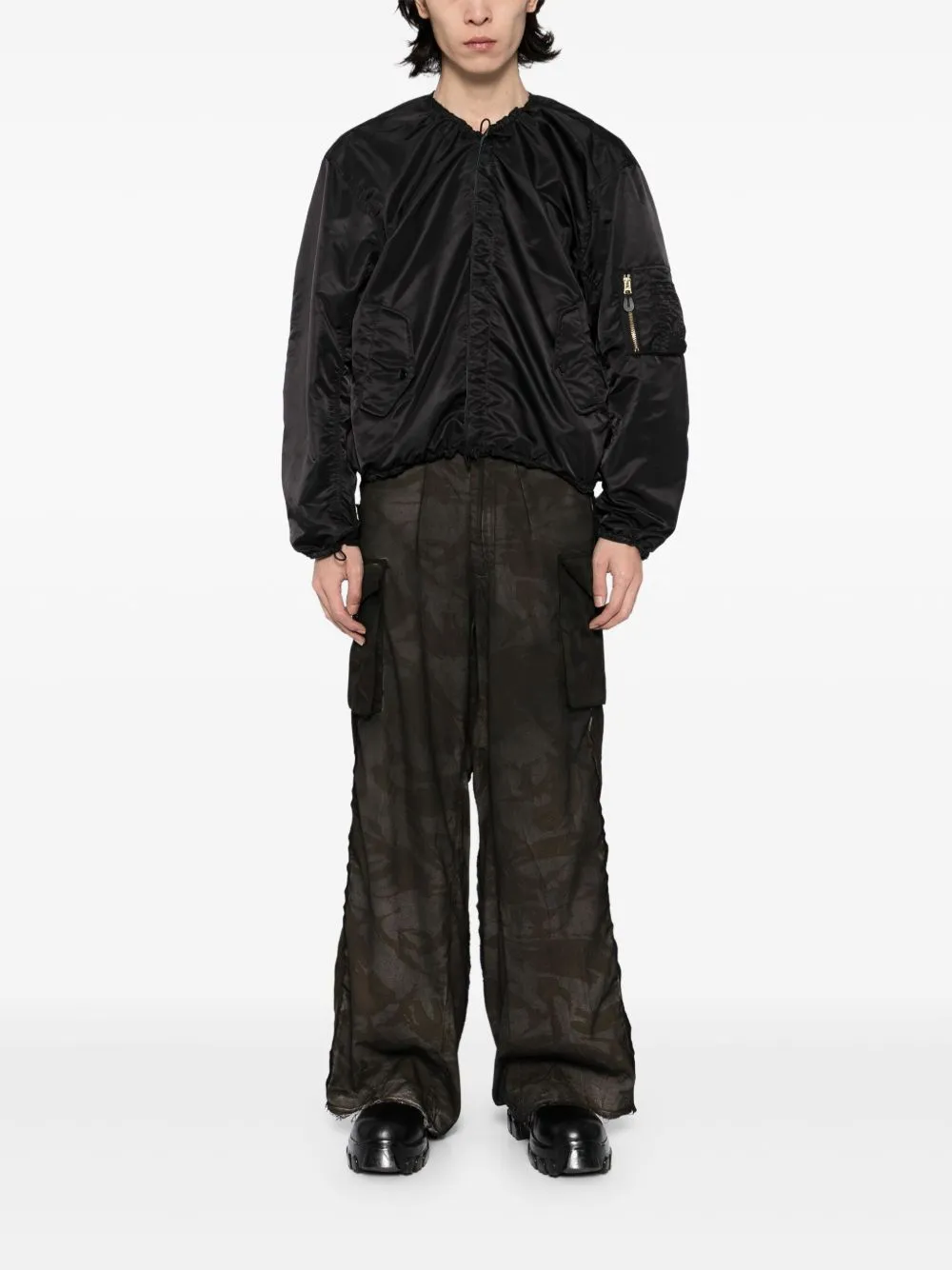 Camouflage-Print Cargo Trousers