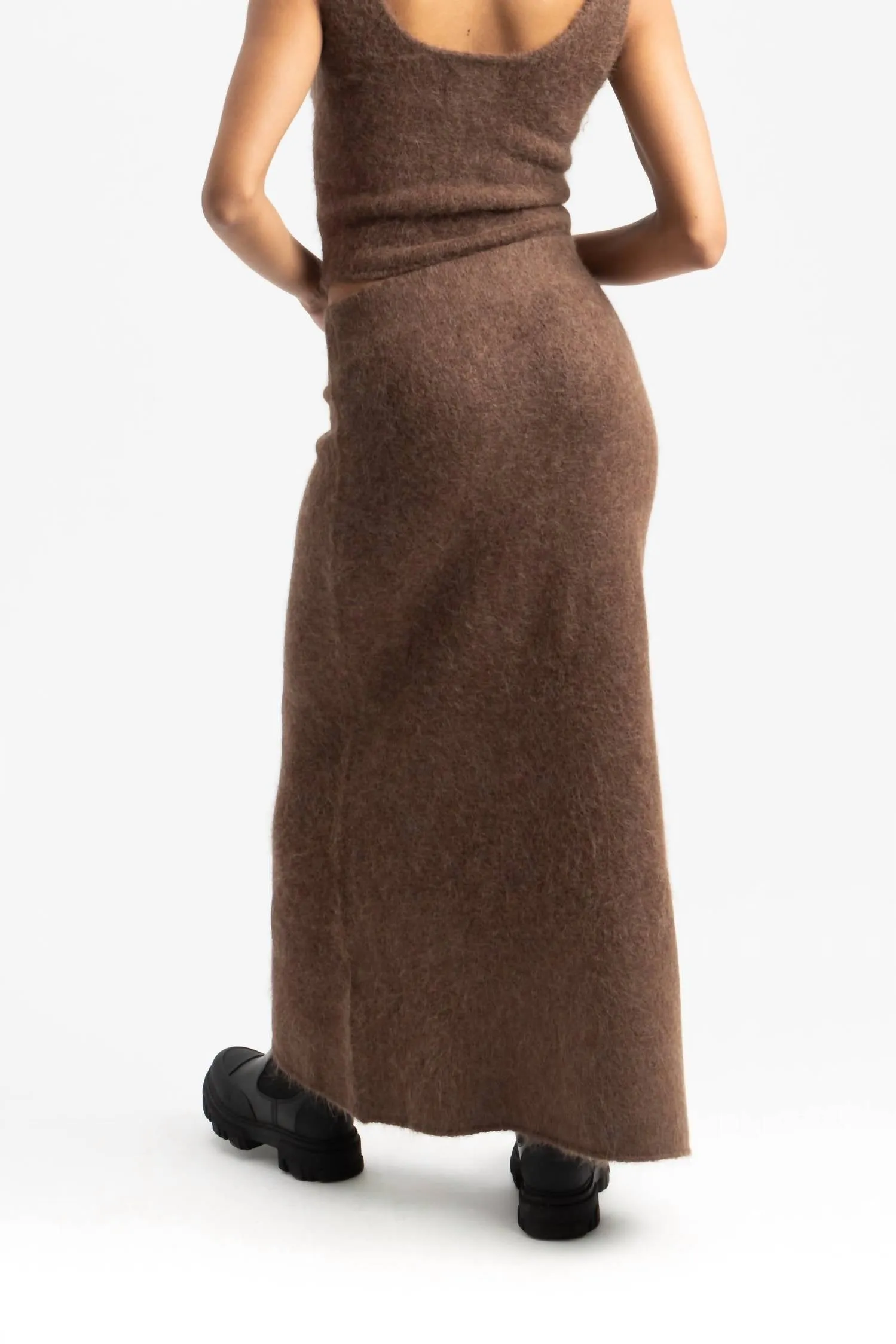 Fure Soft Fluffy Skirt In Dark Brown