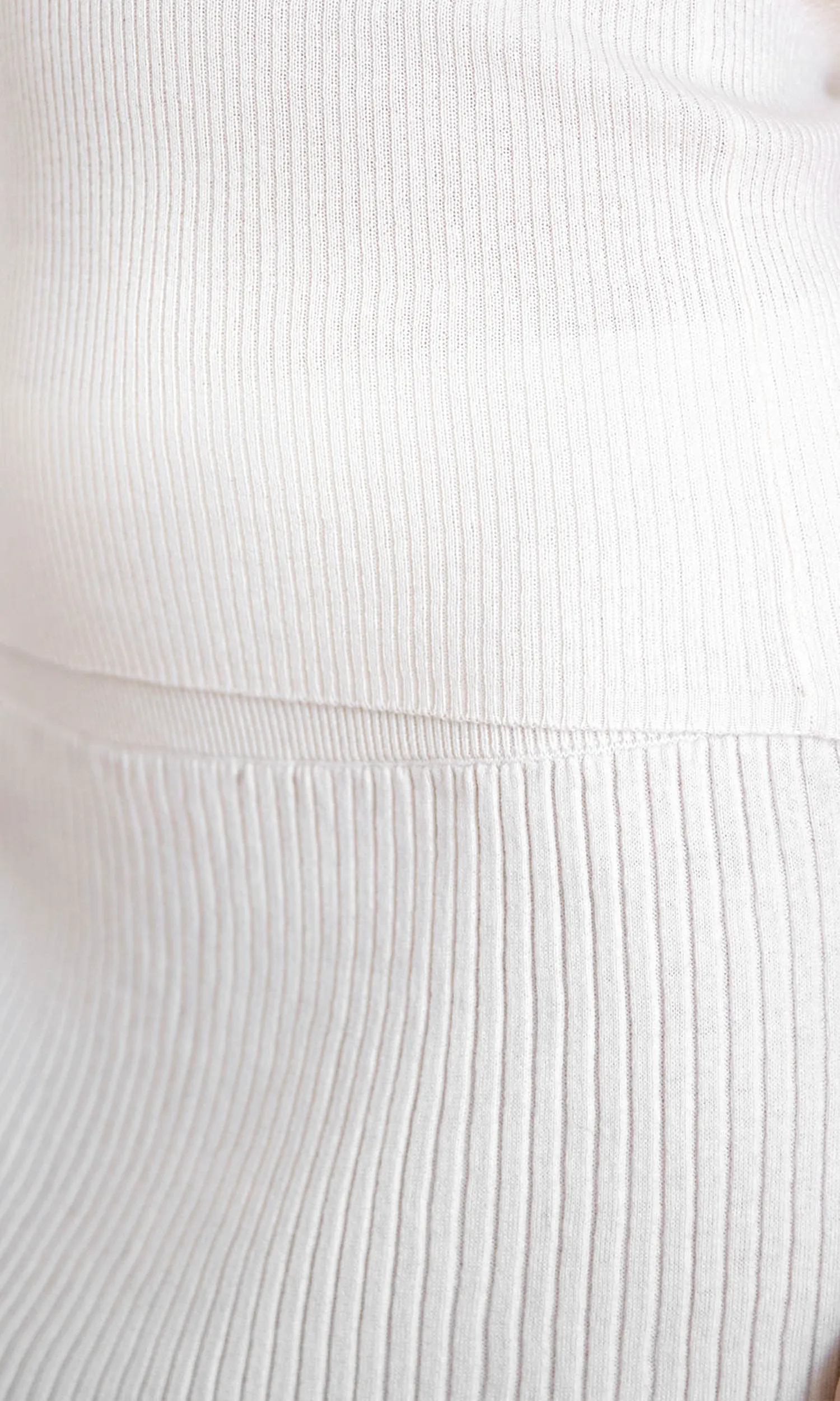 Mia Featherlight Ribbed Midi Skirt