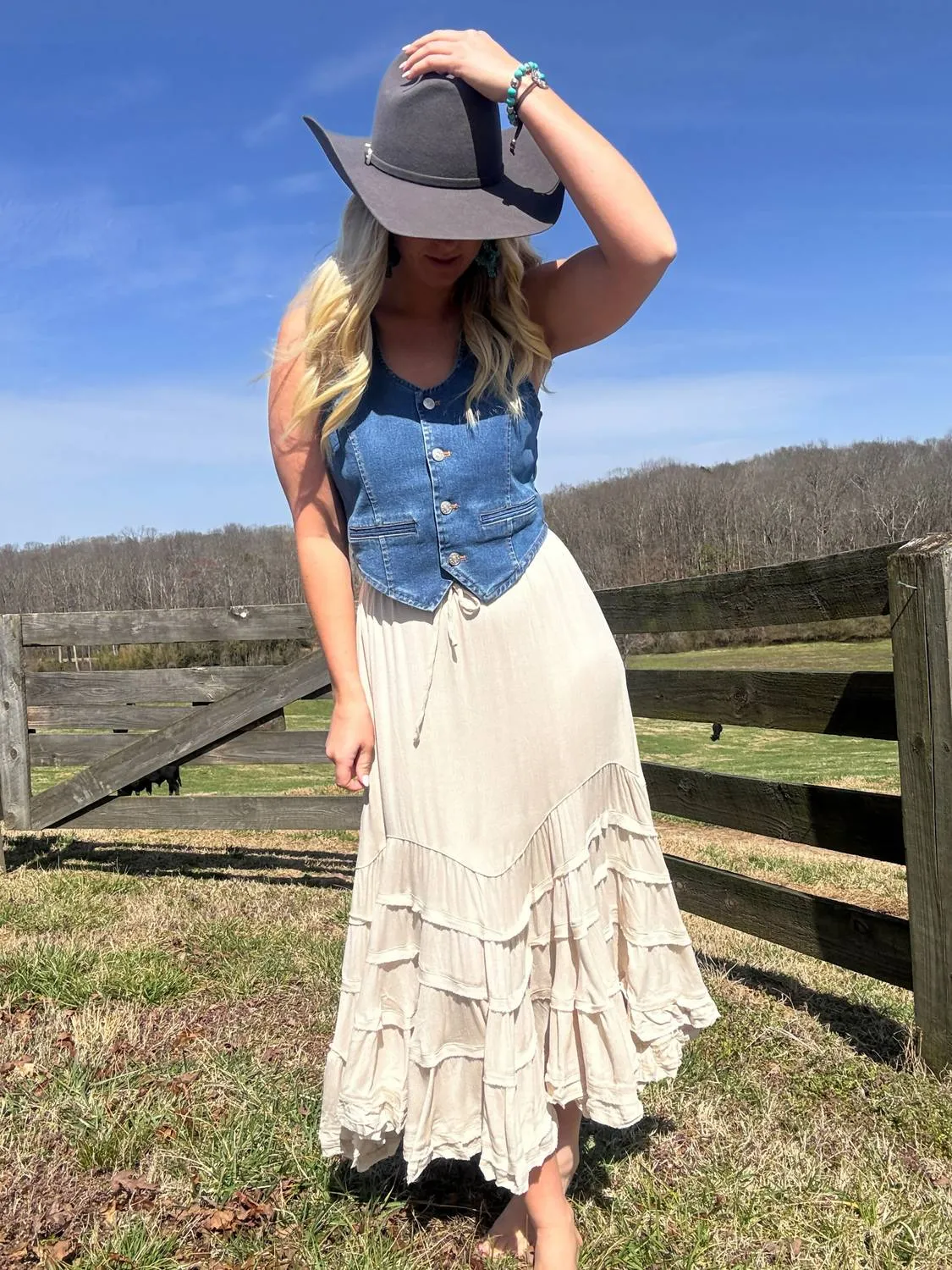 Miss Bell Tiered Skirt In White
