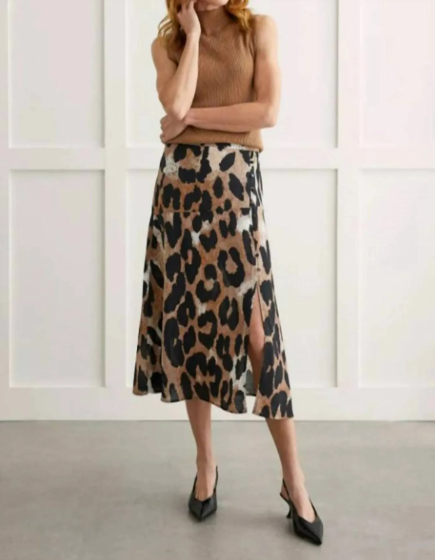 Pull-On Leopard Print Skirt With Buttons In Cinnamon