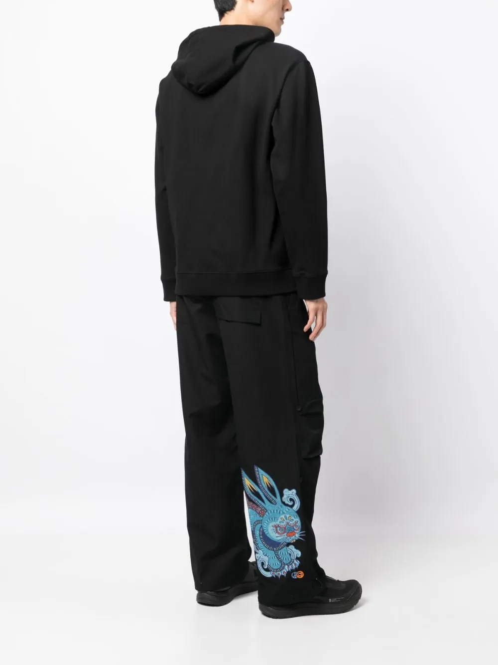 Rabbit-Embroidered Lose-Fit Trousers
