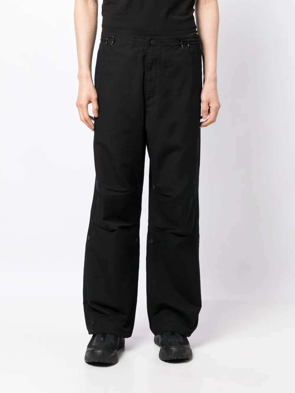 Rabbit-Embroidered Lose-Fit Trousers
