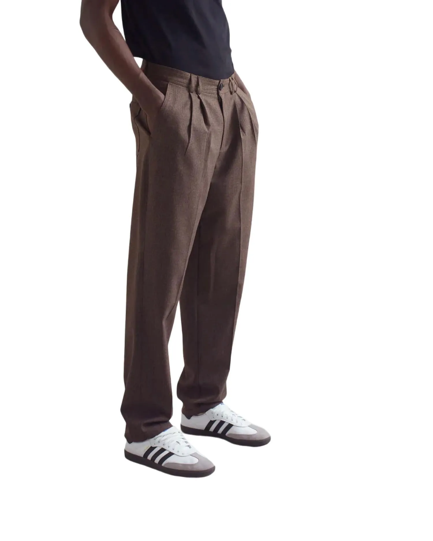 Raleigh Pleat Trouser In Brown