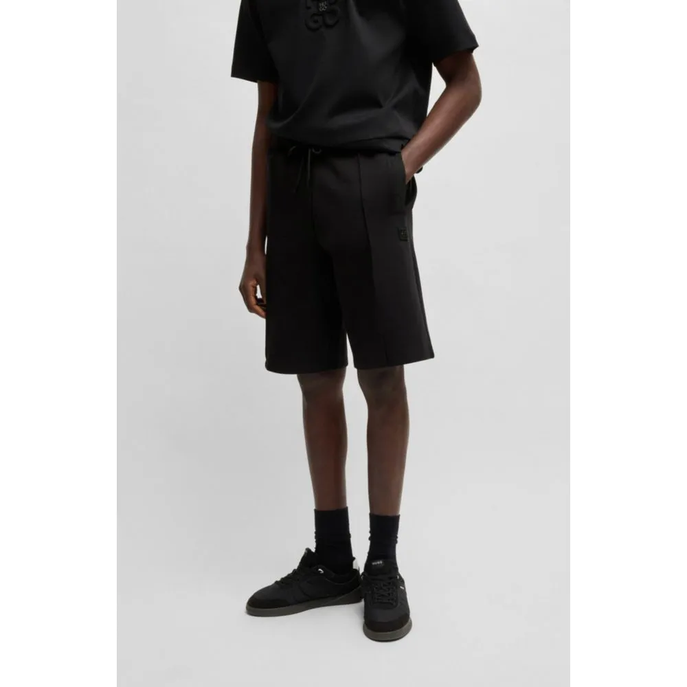 Shorts with zigzag stitching