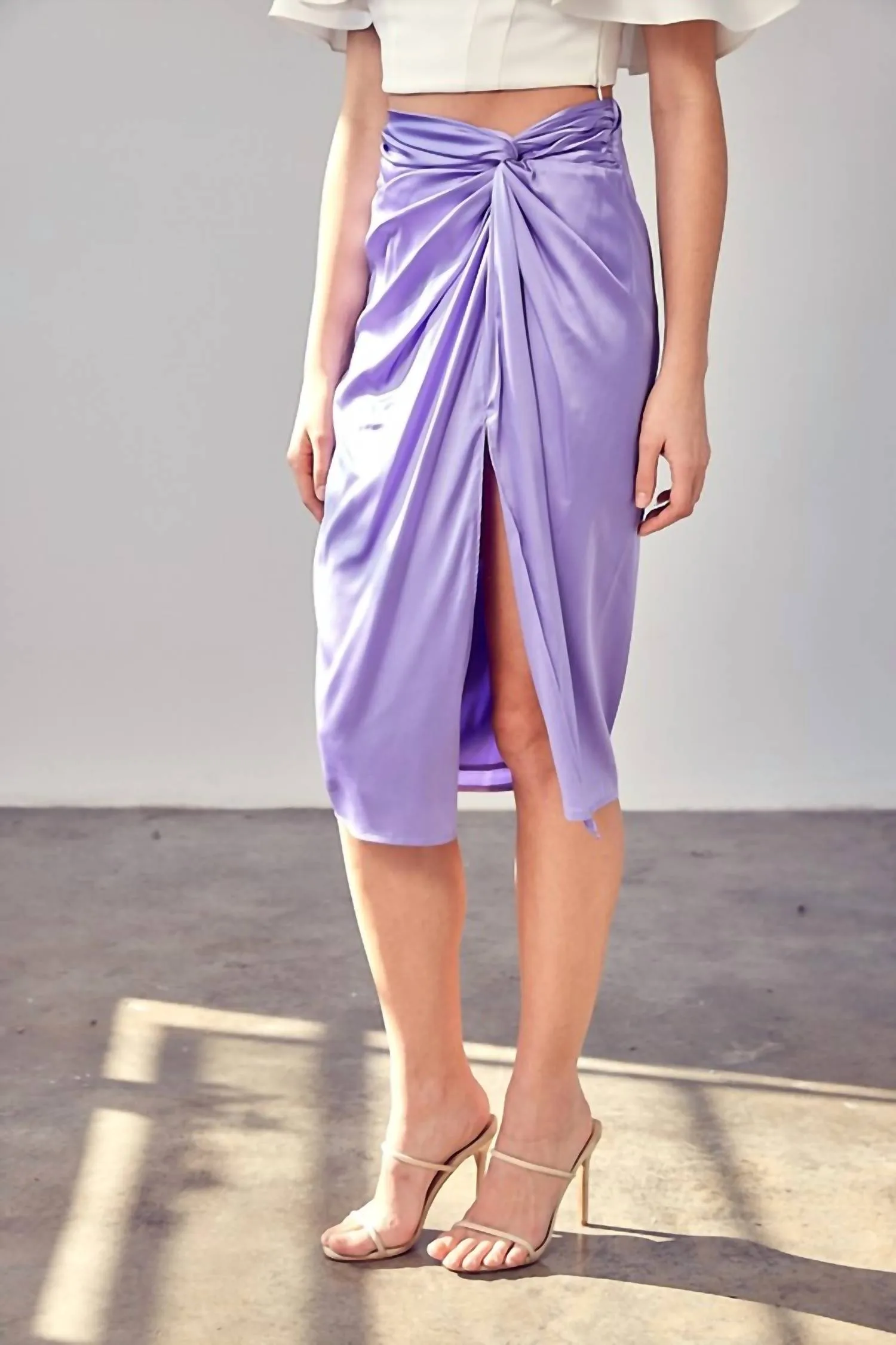 Side Gathered Slit Skirt In Lavender